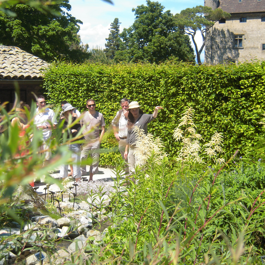 Visiteen groupe du Jardin des Cinq Sens d'Yvoire