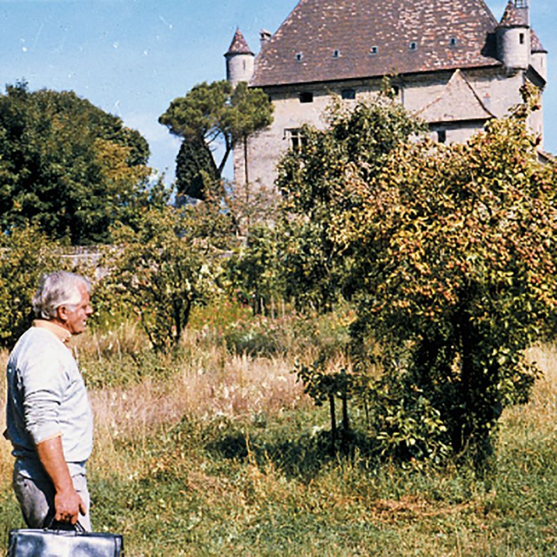 Le Jardin des Cinq Sens et le château d'Yvoire à l'été 1986, au début des travaux