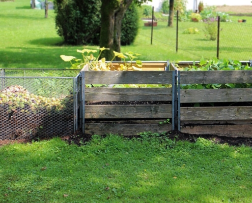 Conseils sur la réalisation d'un compost de qualité au Jardin des Cinq Sens à Yvoire.